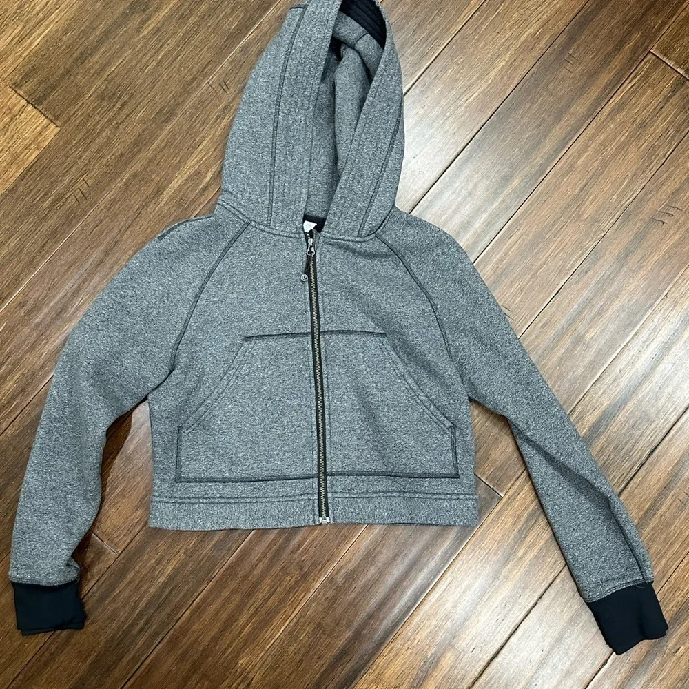 Lululemon size 8 Gray Women's Hooded Jacket
